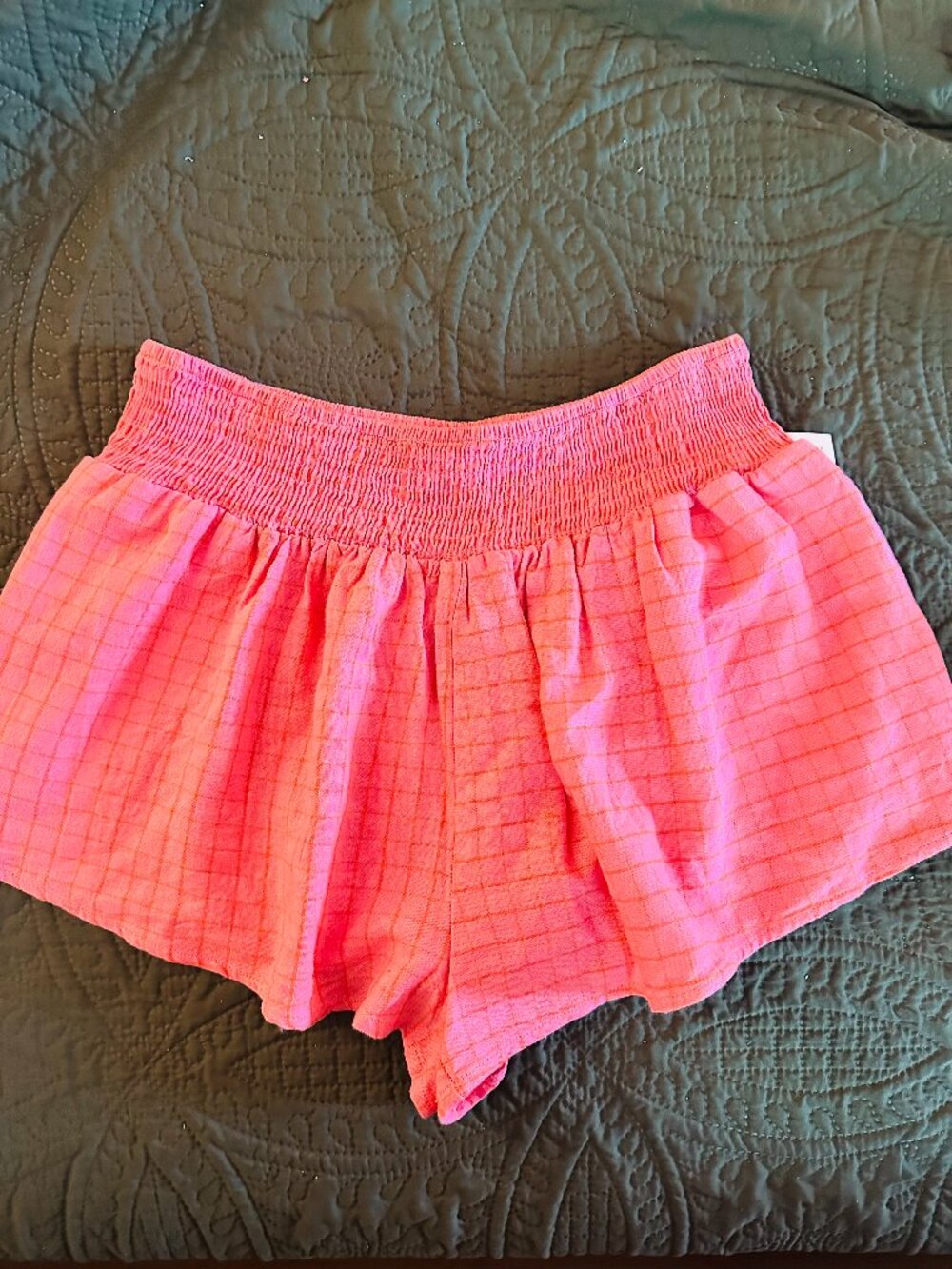 NWT Urban Outfitters Linen Blend Pink Grid Smocked Shorts Small